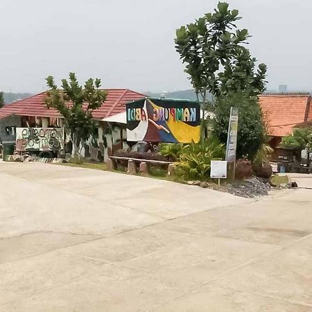 Kampung Abdi Resort Syariah RedPartner Bogor Bagian luar foto